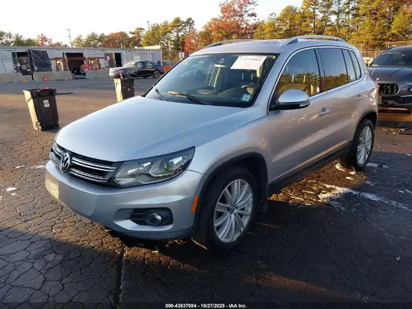WVGBV7AX0GW555242 2016 VOLKSWAGEN TIGUAN - Image 2