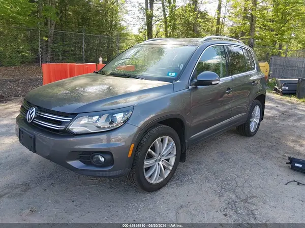 WVGBV7AX0GW557329 2016 VOLKSWAGEN TIGUAN - Image 2