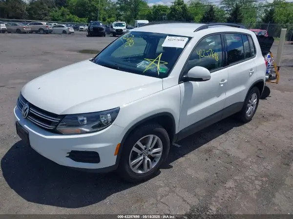 WVGBV7AX0GW574602 2016 VOLKSWAGEN TIGUAN - Image 2
