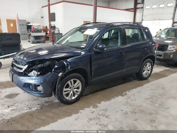 WVGBV7AX0GW576138 2016 VOLKSWAGEN TIGUAN - Image 2
