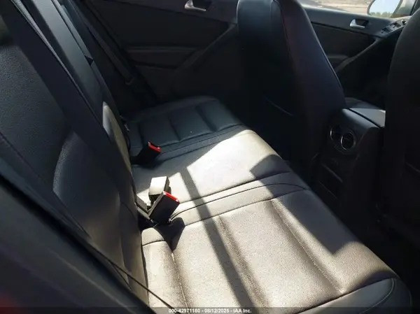 WVGBV7AX0GW582179 2016 VOLKSWAGEN TIGUAN - Image 8