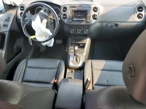 WVGBV7AX0GW585373 2016 VOLKSWAGEN TIGUAN - Image 8