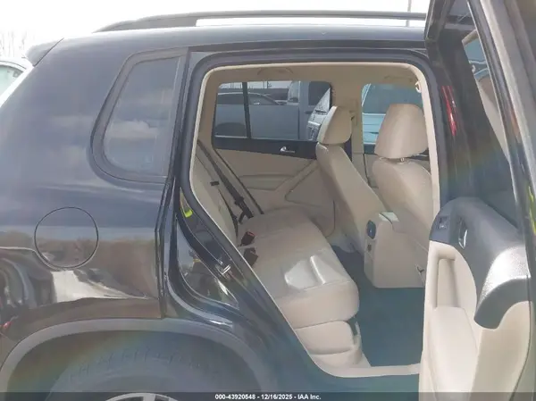 WVGBV7AX0GW587009 2016 VOLKSWAGEN TIGUAN - Image 8