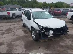 WVGBV7AX0GW594834 2016 VOLKSWAGEN TIGUAN