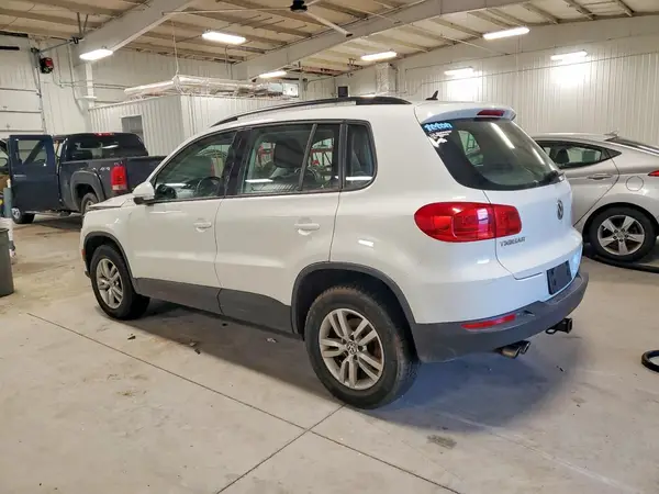 WVGBV7AX0GW594848 2016 VOLKSWAGEN TIGUAN - Image 2
