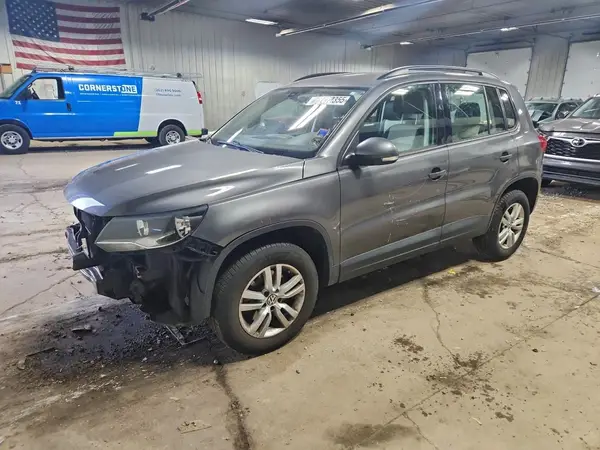 WVGBV7AX0GW595031 2016 VOLKSWAGEN TIGUAN - Image 1