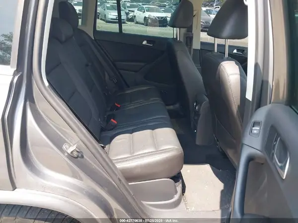 WVGBV7AX0GW602284 2016 VOLKSWAGEN TIGUAN - Image 8