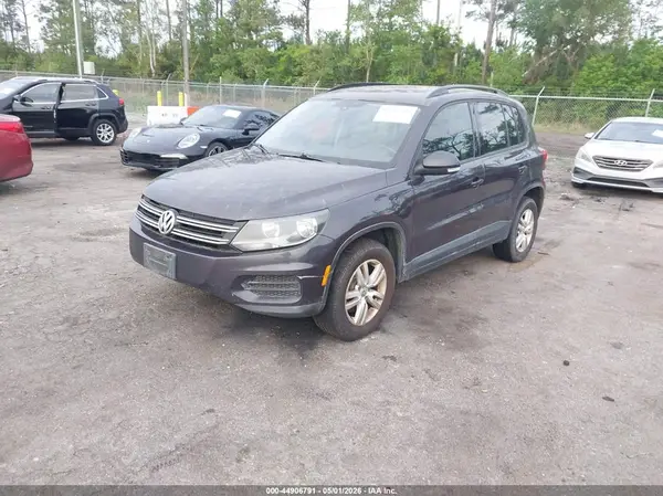 WVGBV7AX0GW605539 2016 VOLKSWAGEN TIGUAN - Image 2