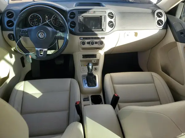 WVGBV7AX0GW612040 2016 VOLKSWAGEN TIGUAN - Image 8
