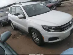 WVGBV7AX0HK000946 2017 VOLKSWAGEN TIGUAN