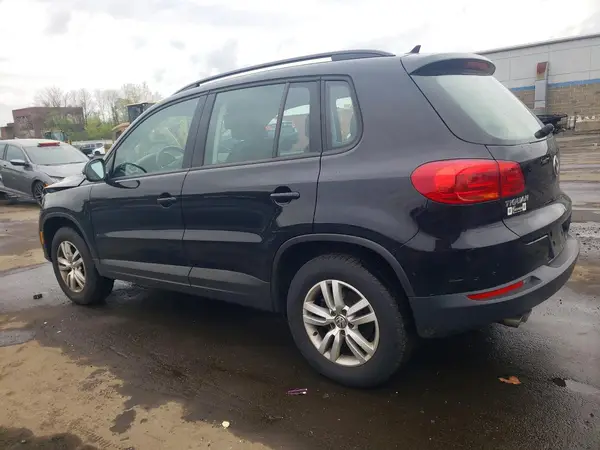 WVGBV7AX0HK008075 2017 VOLKSWAGEN TIGUAN - Image 2