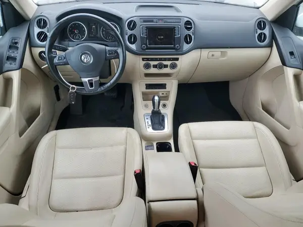 WVGBV7AX0HK011896 2017 VOLKSWAGEN TIGUAN - Image 8
