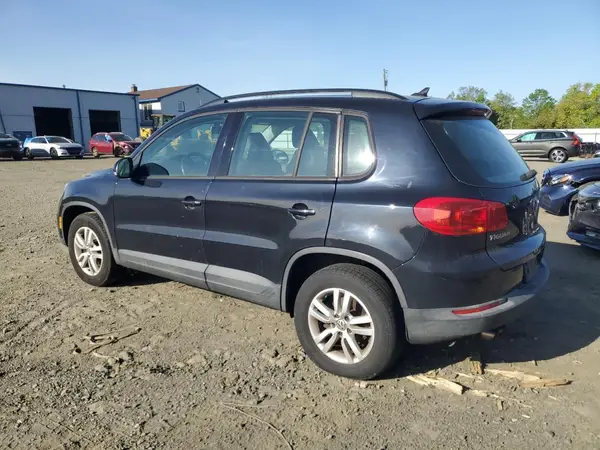 WVGBV7AX0HK015303 2017 VOLKSWAGEN TIGUAN - Image 2