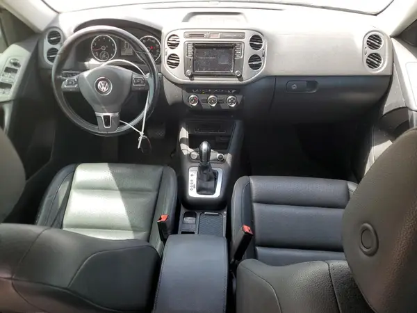 WVGBV7AX0HK024471 2017 VOLKSWAGEN TIGUAN - Image 8