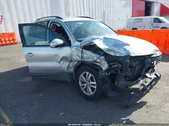 WVGBV7AX0HK024910 2017 VOLKSWAGEN TIGUAN