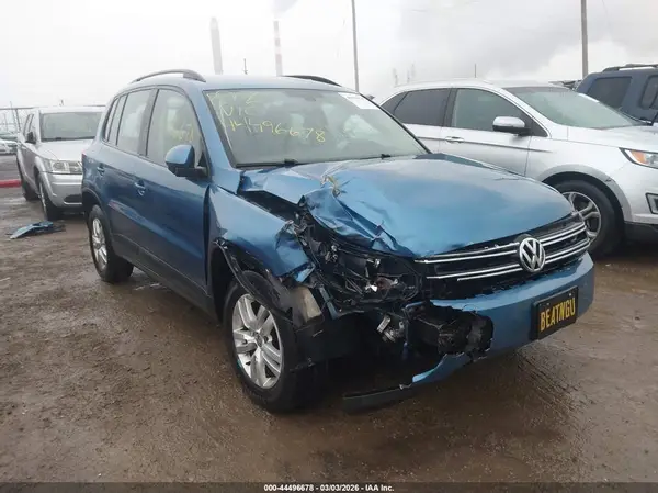 WVGBV7AX0HK025829 2017 VOLKSWAGEN TIGUAN - Image 1