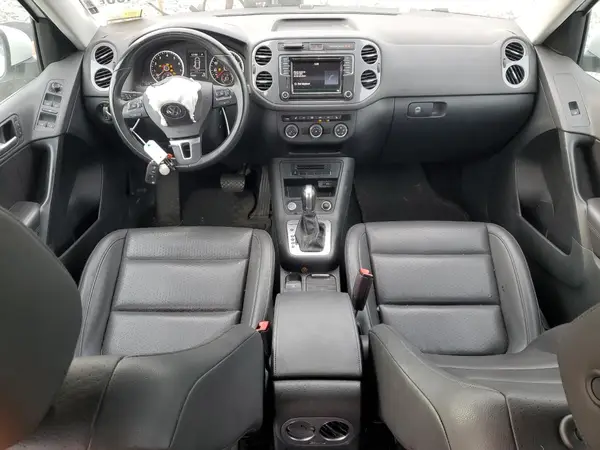 WVGBV7AX0HK033607 2017 VOLKSWAGEN TIGUAN - Image 8