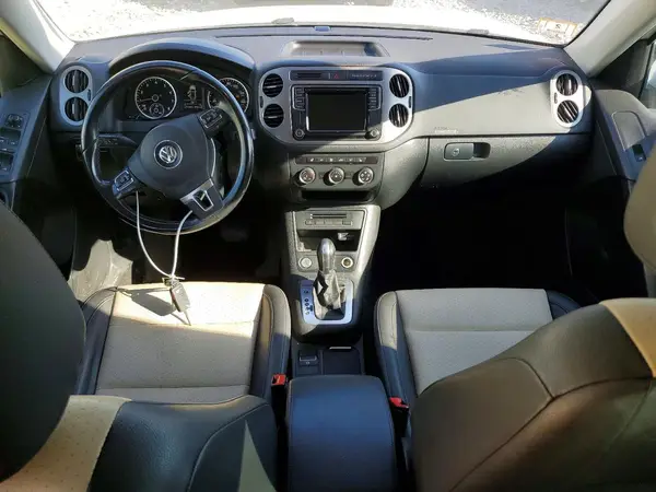 WVGBV7AX0HK035339 2017 VOLKSWAGEN TIGUAN - Image 8