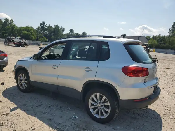 WVGBV7AX0HK044283 2017 VOLKSWAGEN TIGUAN - Image 2