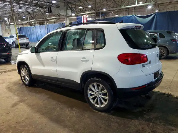 WVGBV7AX0HK045224 2017 VOLKSWAGEN TIGUAN - Image 2