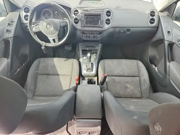 WVGBV7AX0HK046146 2017 VOLKSWAGEN TIGUAN - Image 8