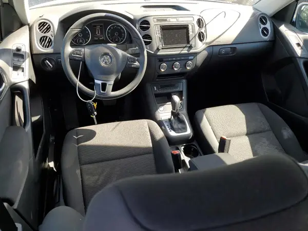 WVGBV7AX0HK049225 2017 VOLKSWAGEN TIGUAN - Image 8