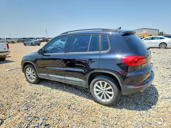 WVGBV7AX0HK054845 2017 VOLKSWAGEN TIGUAN - Image 2