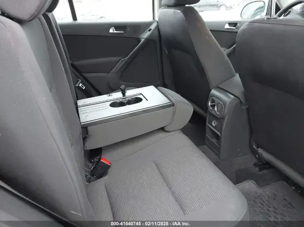 WVGBV7AX0JK000306 2018 VOLKSWAGEN TIGUAN - Image 8