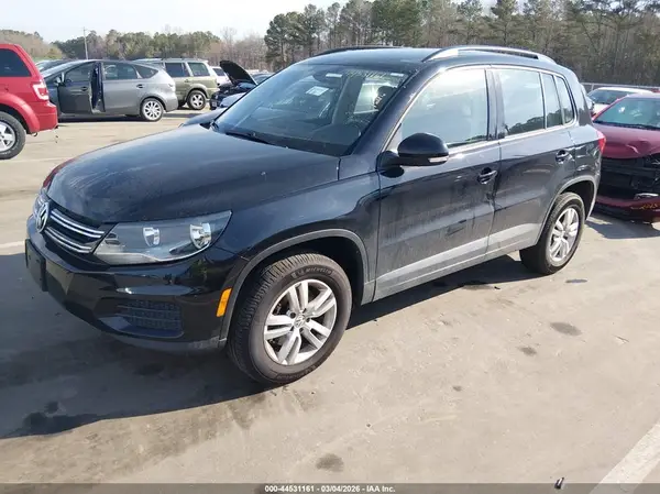 WVGBV7AX1GK000307 2016 VOLKSWAGEN TIGUAN - Image 2