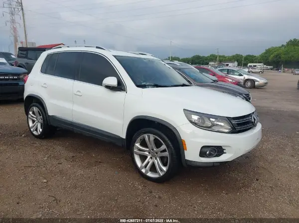 WVGBV7AX1GW508107 2016 VOLKSWAGEN TIGUAN - Image 1