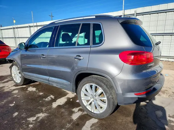 WVGBV7AX1GW510875 2016 VOLKSWAGEN TIGUAN - Image 2