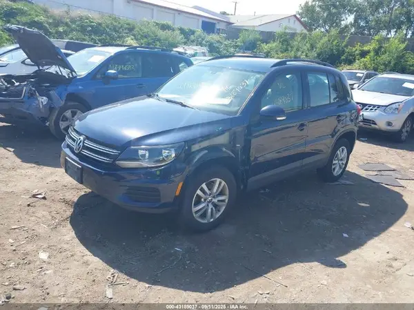 WVGBV7AX1GW512223 2016 VOLKSWAGEN TIGUAN - Image 2