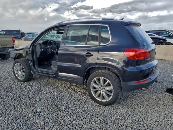 WVGBV7AX1GW515879 2016 VOLKSWAGEN TIGUAN - Image 2