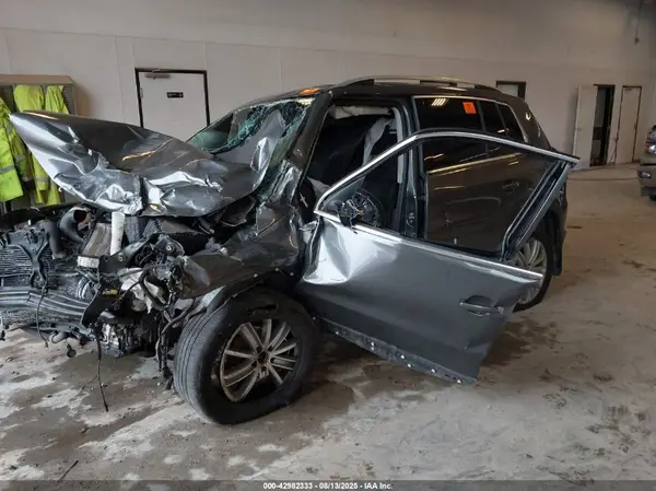 WVGBV7AX1GW522105 2016 VOLKSWAGEN TIGUAN - Image 2