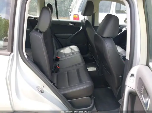 WVGBV7AX1GW523335 2016 VOLKSWAGEN TIGUAN - Image 8