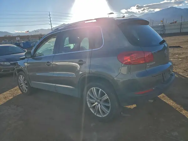 WVGBV7AX1GW581381 2016 VOLKSWAGEN TIGUAN - Image 2