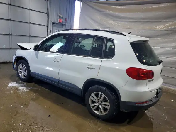 WVGBV7AX1GW582742 2016 VOLKSWAGEN TIGUAN - Image 2