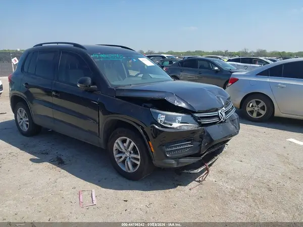 WVGBV7AX1GW585219 2016 VOLKSWAGEN TIGUAN - Image 1