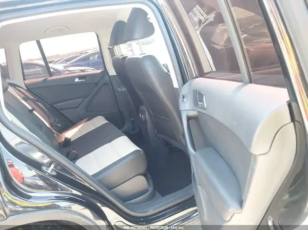 WVGBV7AX1GW585219 2016 VOLKSWAGEN TIGUAN - Image 8
