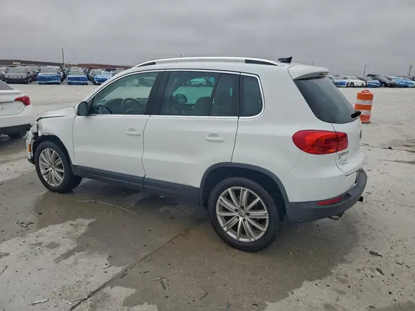 WVGBV7AX1GW585804 2016 VOLKSWAGEN TIGUAN - Image 2