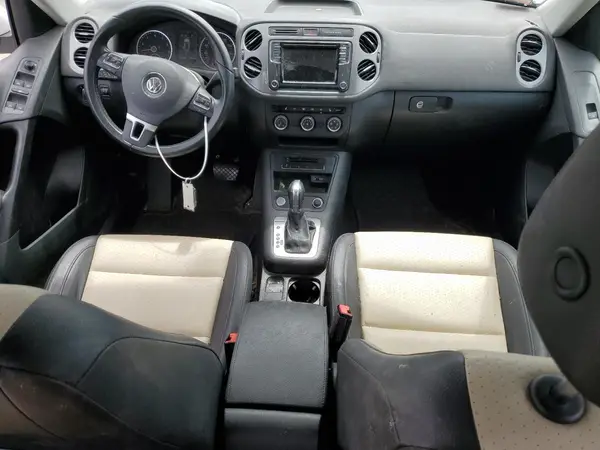 WVGBV7AX1HK009896 2017 VOLKSWAGEN TIGUAN - Image 8