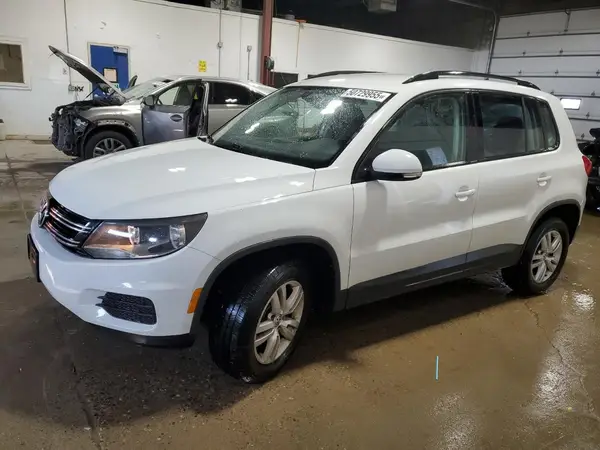 WVGBV7AX1HK013589 2017 VOLKSWAGEN TIGUAN - Image 1