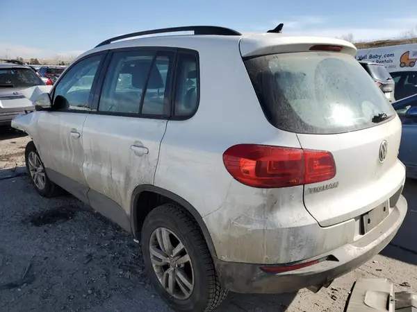 WVGBV7AX1HK018095 2017 VOLKSWAGEN TIGUAN - Image 2