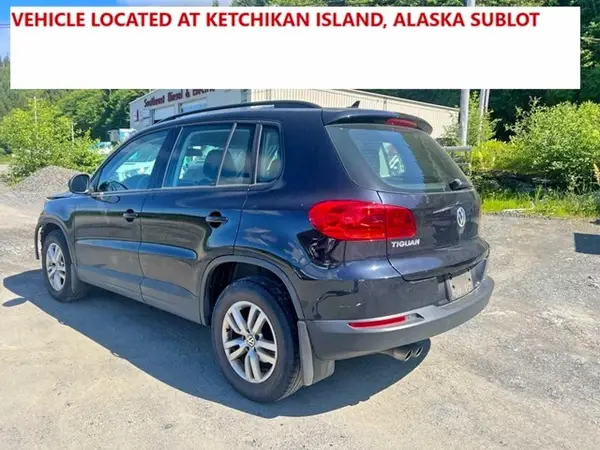 WVGBV7AX1HK023782 2017 VOLKSWAGEN TIGUAN - Image 2