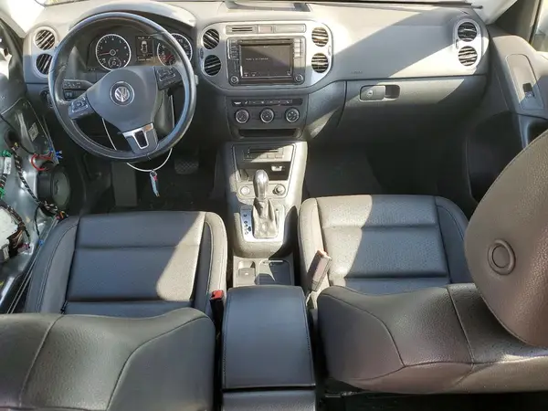 WVGBV7AX1HK024415 2017 VOLKSWAGEN TIGUAN - Image 8