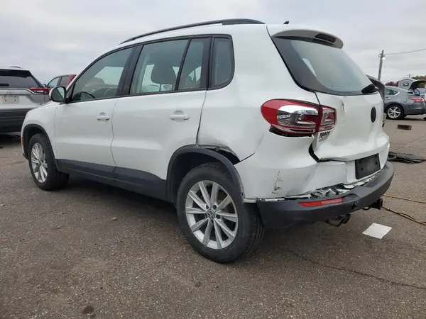 WVGBV7AX1HK044454 2017 VOLKSWAGEN TIGUAN - Image 2