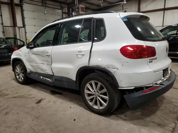 WVGBV7AX1HK046463 2017 VOLKSWAGEN TIGUAN - Image 2