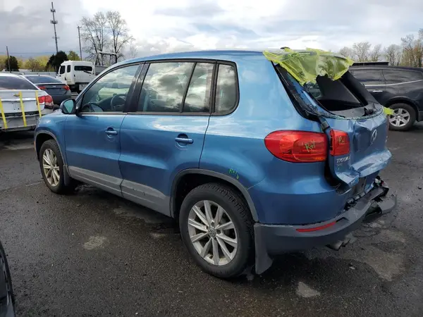 WVGBV7AX1HK052098 2017 VOLKSWAGEN TIGUAN - Image 2