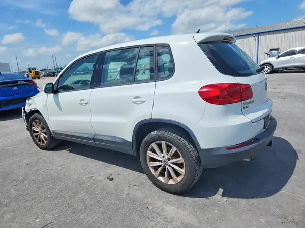 WVGBV7AX1HK054661 2017 VOLKSWAGEN TIGUAN - Image 2