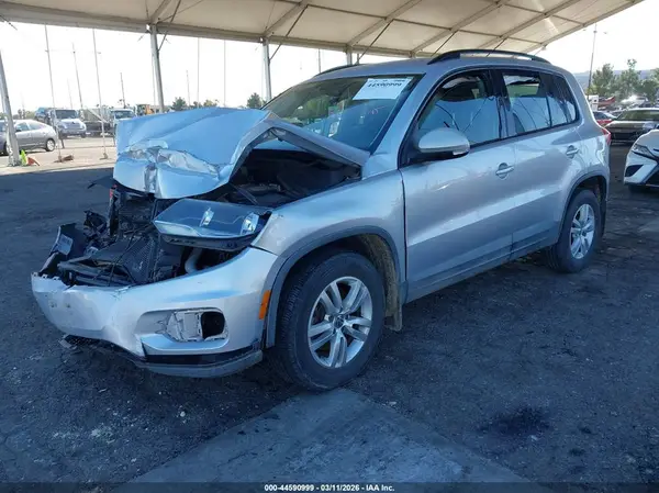 WVGBV7AX2GW016525 2016 VOLKSWAGEN TIGUAN - Image 2